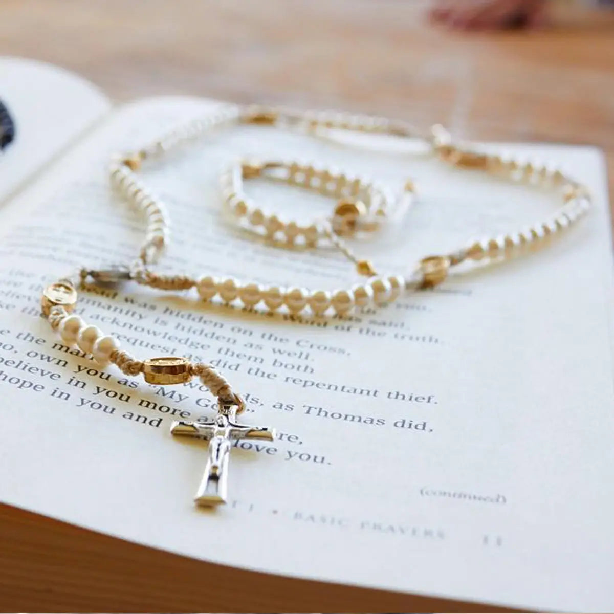 My Saint My Hero - In Communion Set (Gold / White)